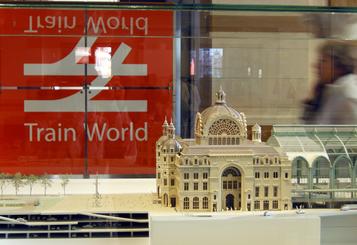 fotoreeks Discover the surprising Train World 