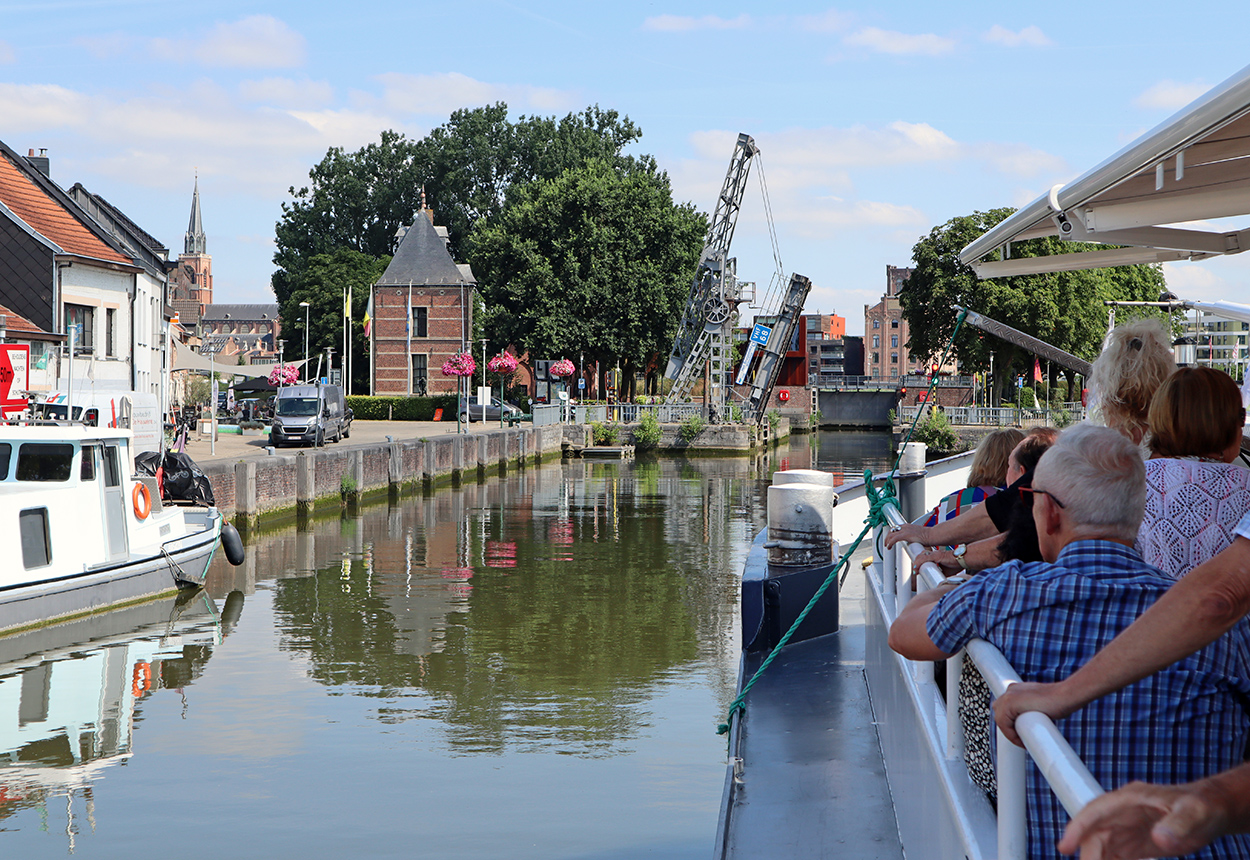 fotoreeks Zomerrondvaart  op het Zeekanaal, de Rupel en de Schelde, vanuit Kapelle-op-den-Bos en Willebroek.