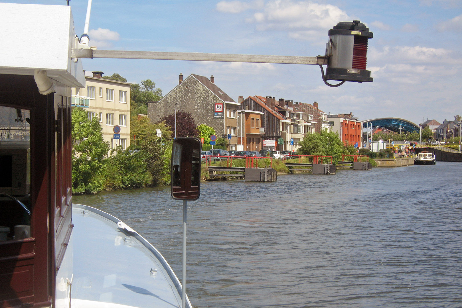 fotoreeks Boat trip from Halle, Beersel, Sint-Pieters-Leeuw or Anderlecht to the heart of Brussels and Vilvoorde.