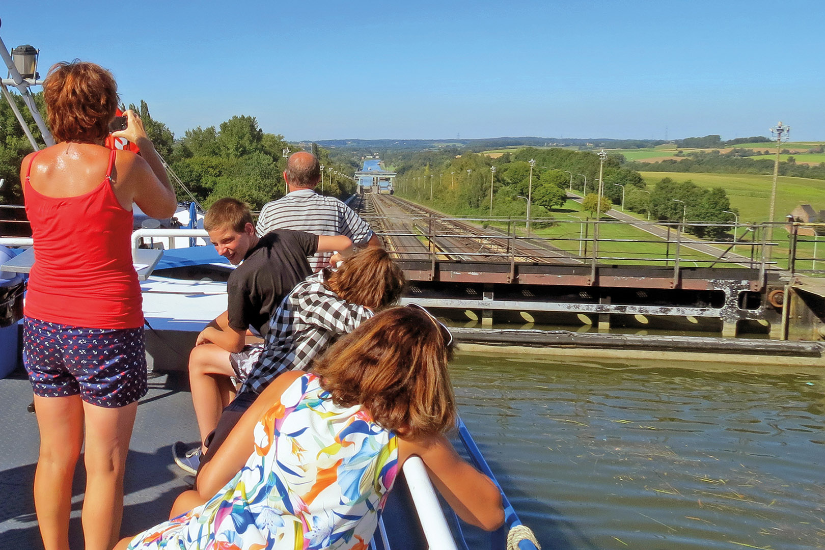 fotoreeks Boat trip from Strépy-Thieu to Halle, through the boat lift of Strépy-Thieu and over the Inclined Plane of Ronquières
