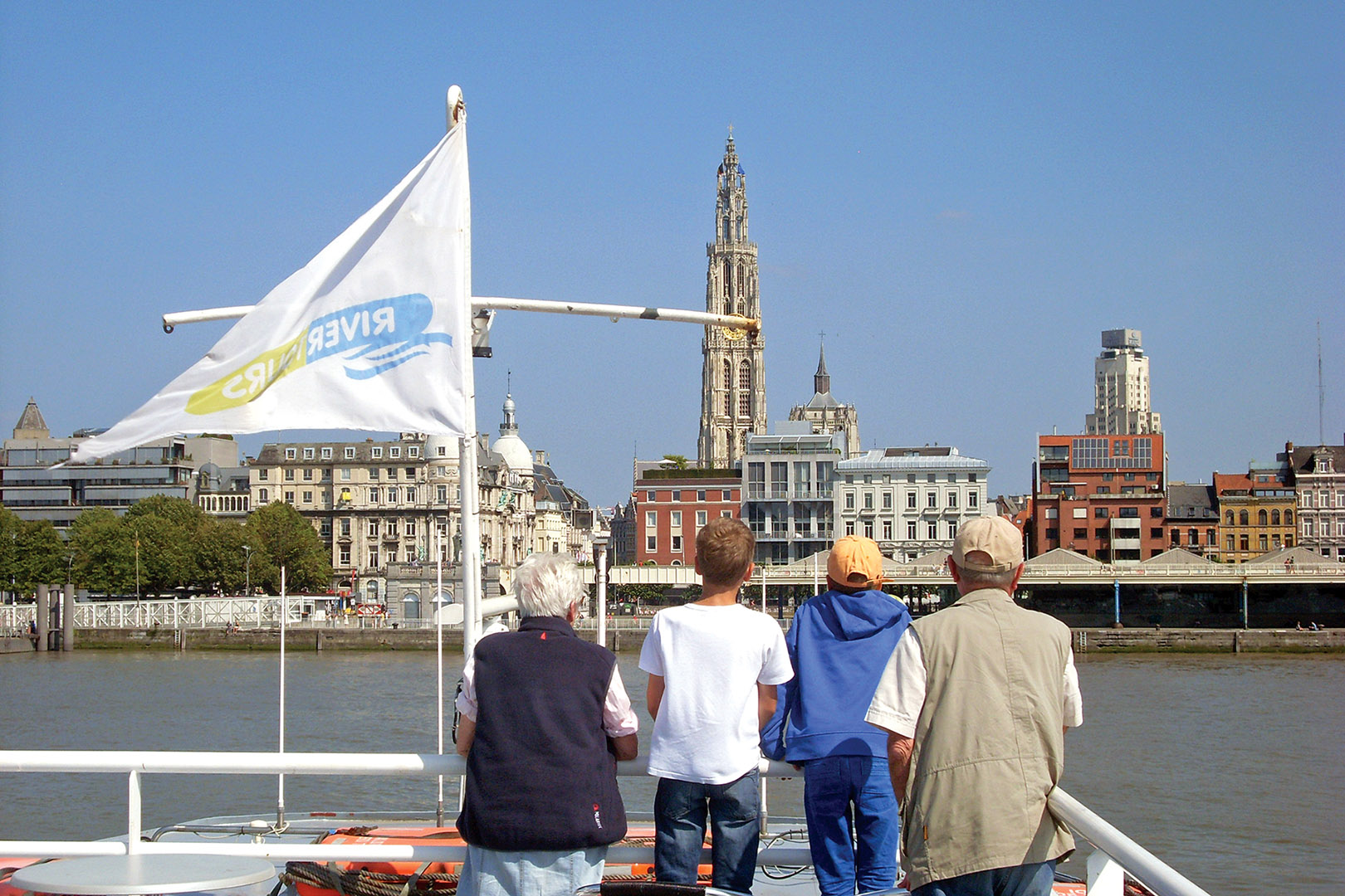 fotoreeks Schelderondvaart van Temse naar Antwerpen en terug