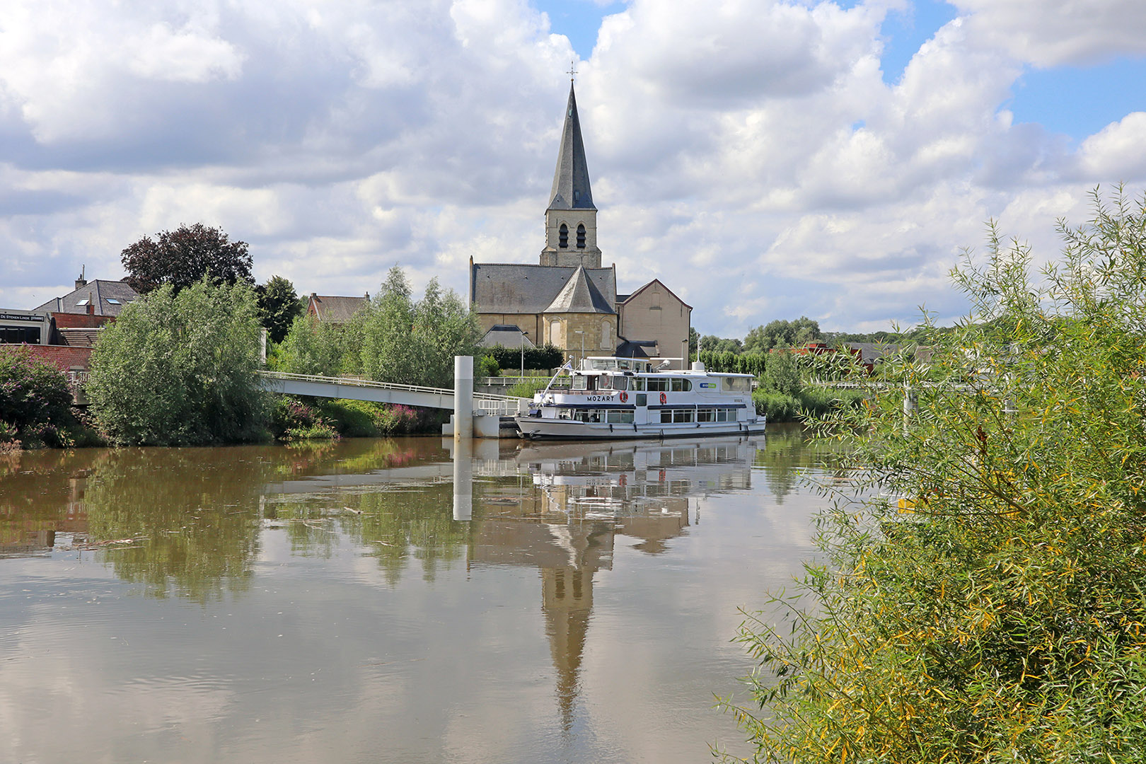 fotoreeks Excursion au départ de Temse, Saint-Amand et Dendermonde vers Schellebelle et retour.